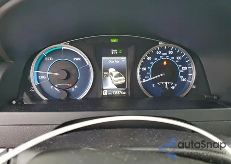 2015 Toyota Camry Hybrid z USA, uszkodzony, nr VIN 4T1BD1FK2FU175228